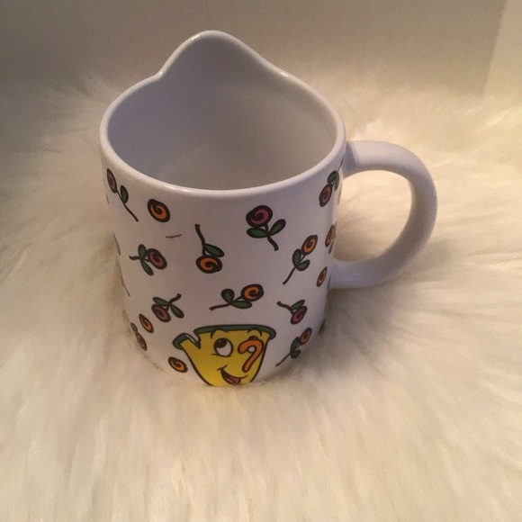 Britto Romero Enesco 2018 Belle & Chip Mug - Picture 3 of 5